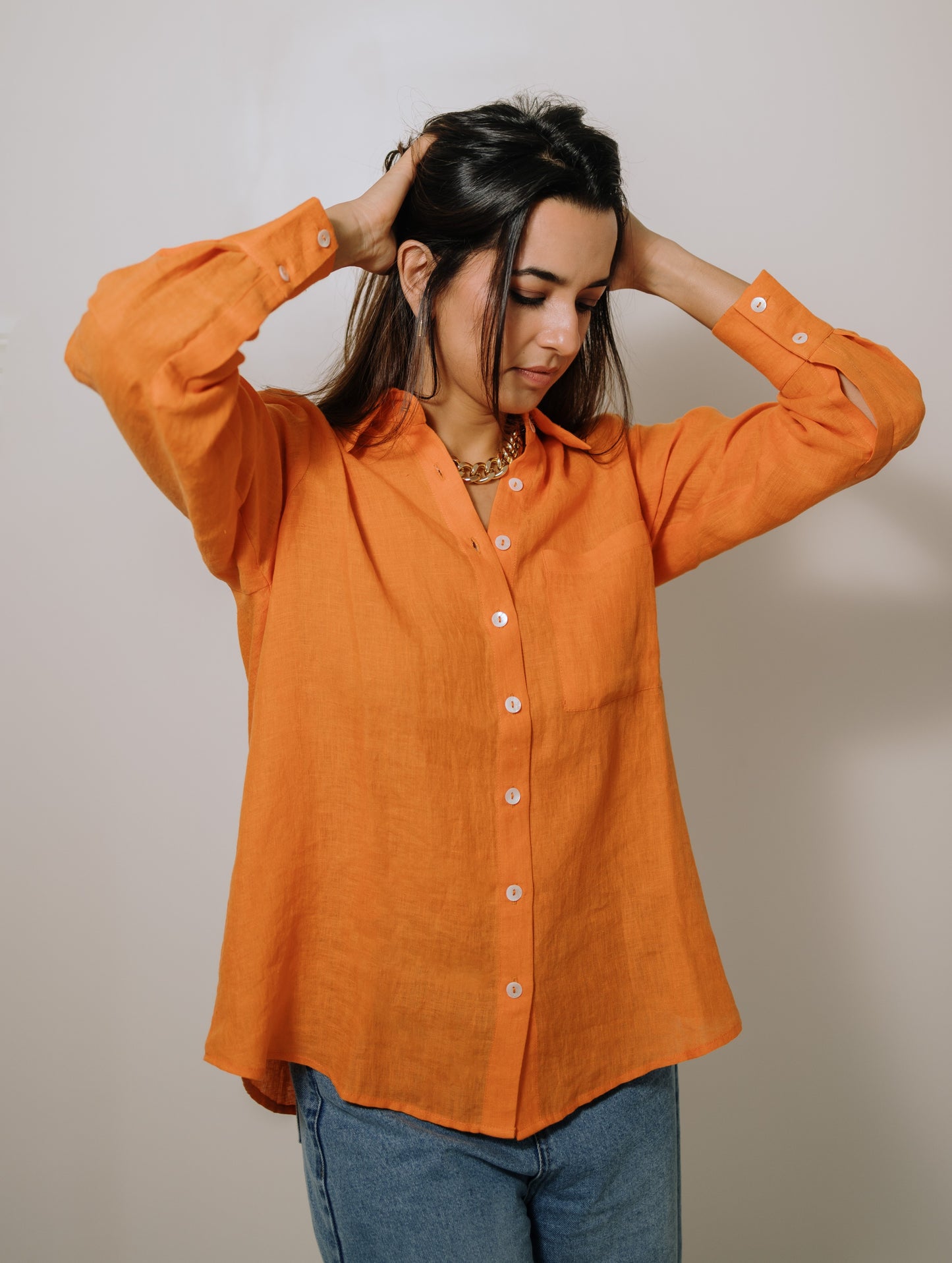 THE MELONY LINEN SHIRT